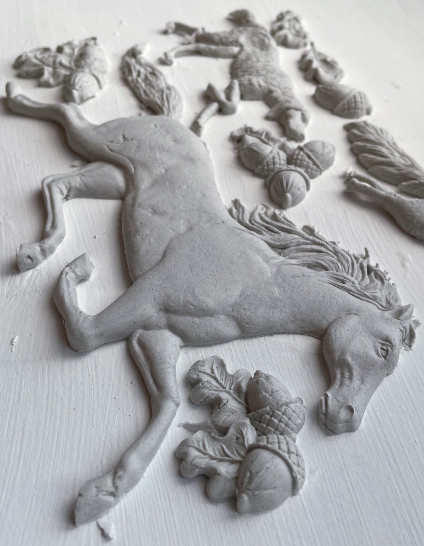 Horse and Hound IOD Decor Mould 6x 10